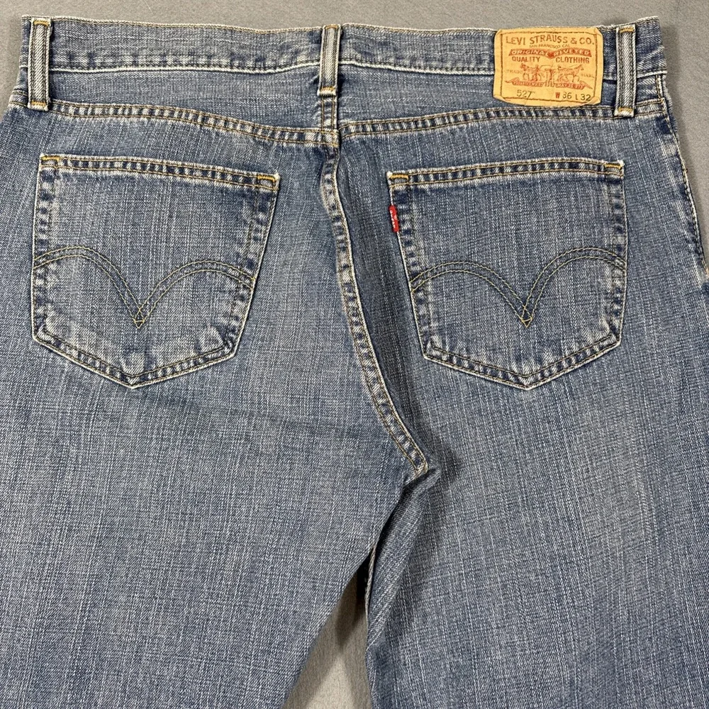 Levis levi 527